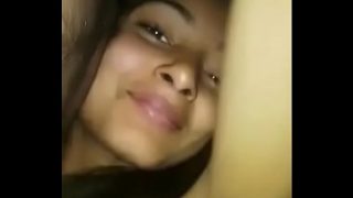 सेक्सी तमिल लड़की का हॉट ब्लोव्जोब