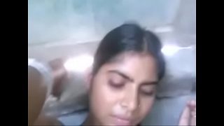 खुले गन्ने के खेतो में वंदना की चुदाई की मालिक ने