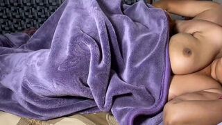 सुहागरात मनाई माँ ने सौतेला बेटे के साथ