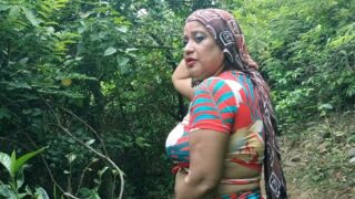 पहाड़ी आदिवासी औरत चुदाई की हिंदी क्सक्सक्स वीडियो