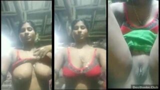 भोजपुरी भाभी बड़े बूब्स दिखाती है सेक्स चैट पर – गाँव का बॉयफ्रेंड