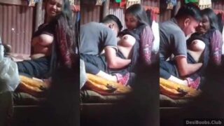 भारतीय बूब सुक वीडियो ऑफ बंगाली लड़की छुपे हुए कैमरे पर कैद