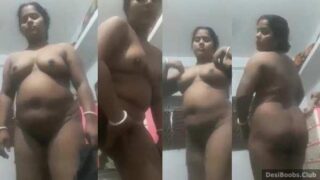 भारतीय हॉट बूब्स मिल्फ मॉम